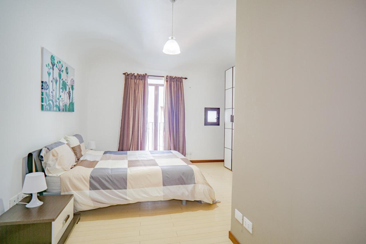 شقة Castle Living كاتانيا المظهر الخارجي الصورة