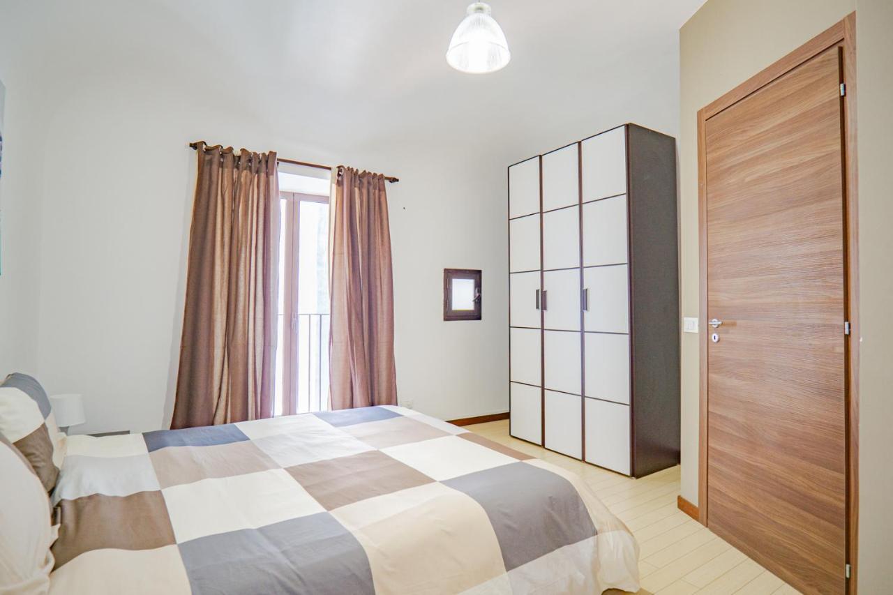 شقة Castle Living كاتانيا المظهر الخارجي الصورة